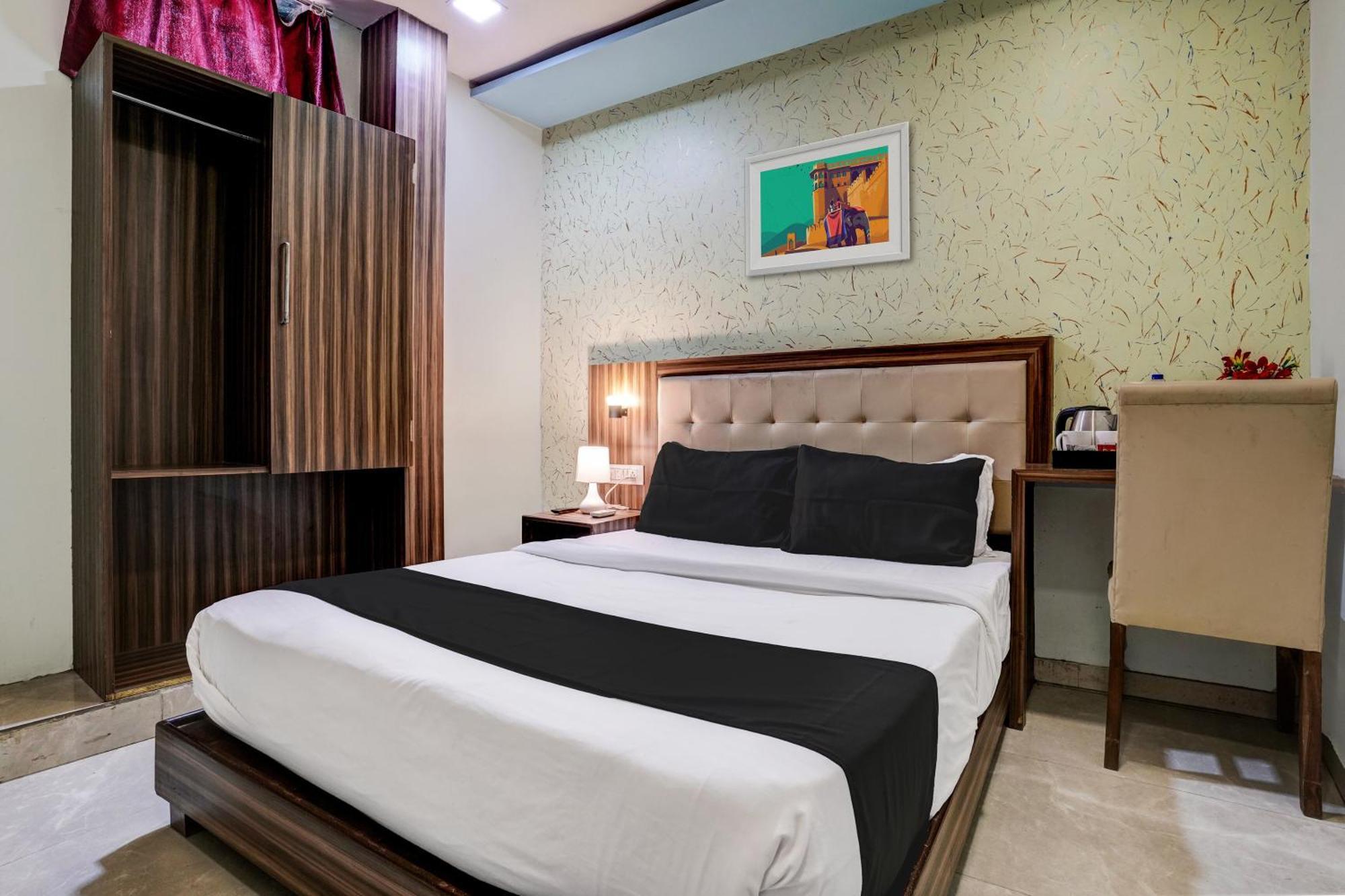 Oyo Hotel Blue Sapphire Residency Near Chhatrapati Shivaji International Airport Mumbai Exterior foto